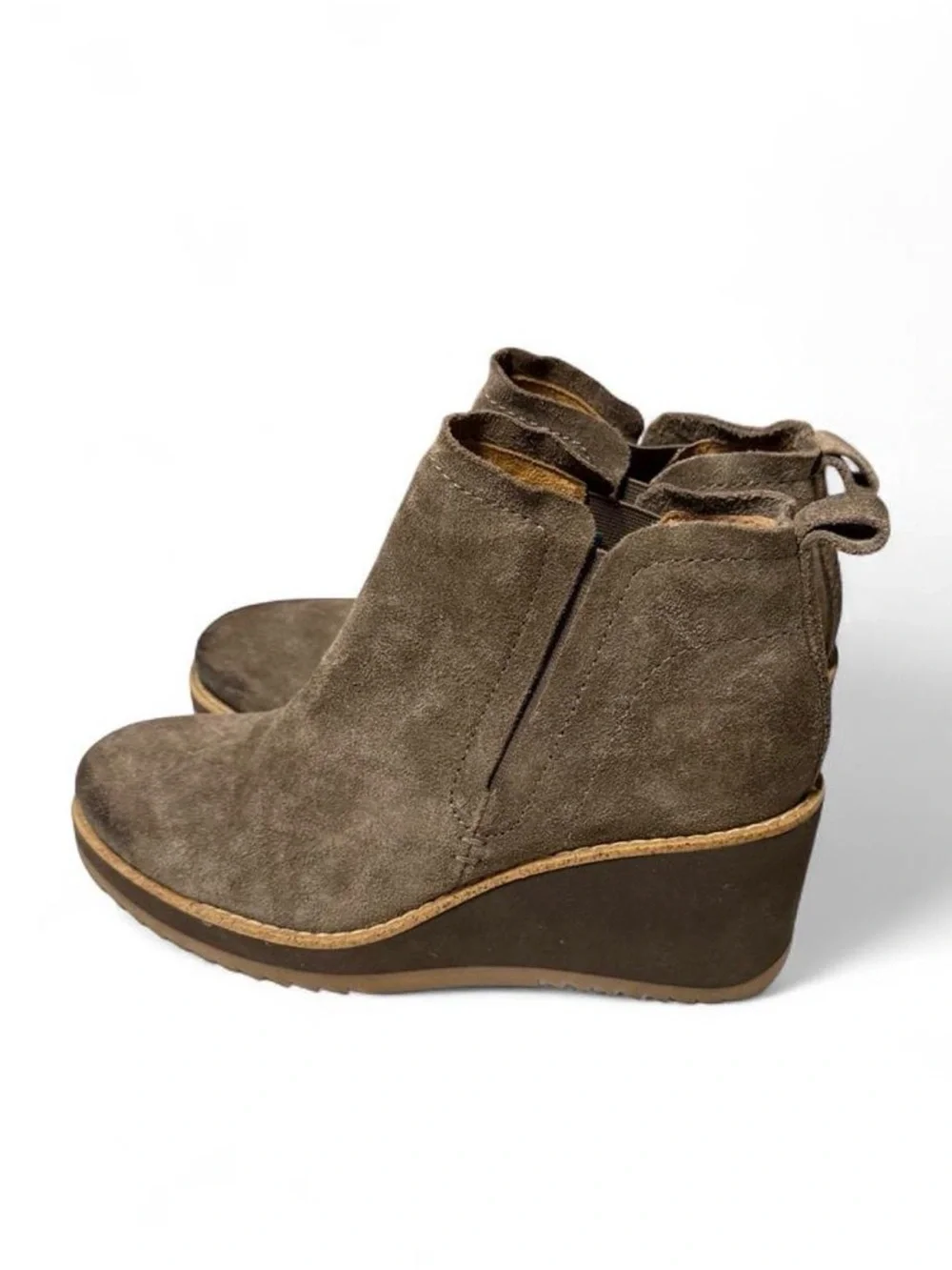 Sofft Mushroom Color Emeree Chelsea Wedge Women’s Boots size 7